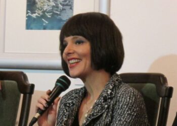 OLVASÓLÁMPA – A szabadság a mániája