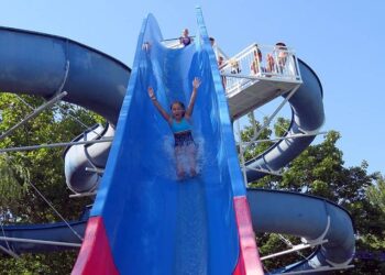 ZÁNKA – Fizetőssé vált a szabadstrand