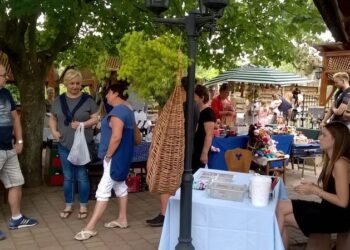 LILIOMKERT – A hangulat olyan, mint Káptalantótiban