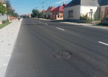 GYULAFIRÁTÓT – Azok a fránya fedlapok!