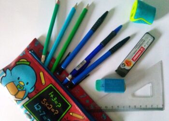 AUGUSZTUS 25-ÉIG – Tanszergyűjtés rászorulóknak