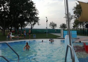 ALÁÍRÁSGYŰJTÉS  – Legyen strand is, ne csak uszoda!