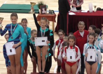 TORNA – Taroltak a boteves, a lovassys és a vetésis lányok