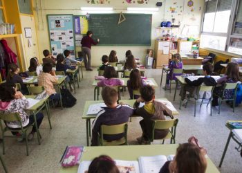 SZÜLŐI KONZULTÁCIÓ – Csak kifáraszt, de nem nevel önállóságra az iskola!