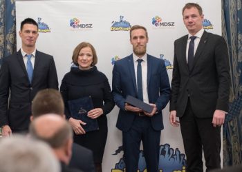 DIÁKOLIMPIA – Több Veszprém megyei iskolát díjaztak