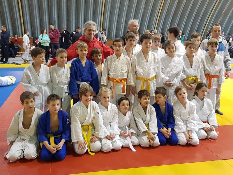 A veszprémi csapat a nemesvámosi versenyen. Fotó: Veszprém Judo SE