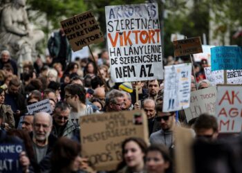 SZUBJEKTÍV – Hova tűntek az érvek?