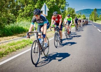 KERÉKPÁROZÁS – Veszprémi női győzelem a Balaton körüli versenyen