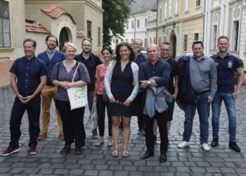 KULTURÁLIS FŐVÁROS – Életet vinnének a lakótelepre és a várba