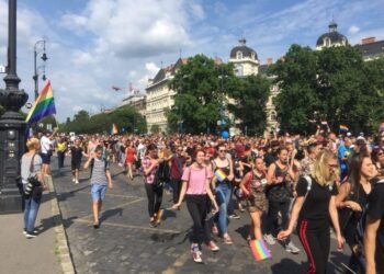 PRIDE – Ettől nem lesz „buzi” a gyerekünk
