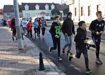 MEGYEFUTÁS – Viszik a megyezászlót is