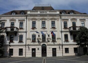 VÁROSHÁZA – Drága hőszigetelés