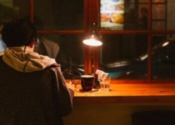 A FŰTŐ NAPLÓJA – Háborús észjárás