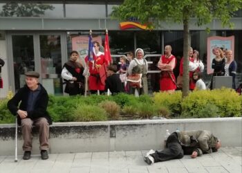 KONTRASZT – Gizella és a részeg hajléktalan