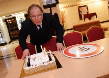 PETŐFI SZÍNHÁZ – Kőrösi Csaba 60 éves