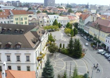 MEGALAKULT – A veszprémi Ellenzéki Kerekasztal civil kezdeményezés