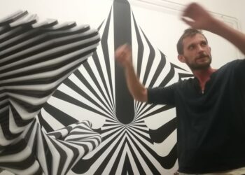 KIÁLLÍTÁS – A felszínen