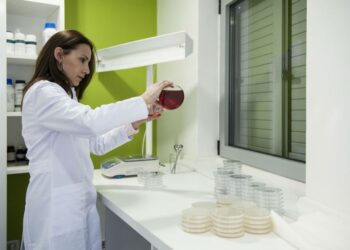 INFORMÁCIÓ – A laborügy margójára