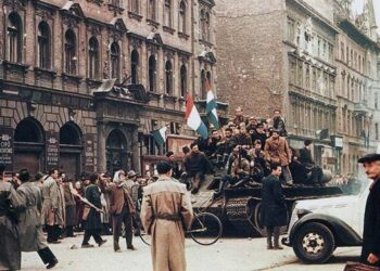 1956. OKTÓBER 23. – Budapesten kitör a forradalom