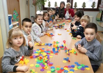 CIVIL KÖZOKTATÁSI PLATFORM – Elfekvő gyerekeknek