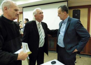 KÖNYVBEMUTATÓ – Dióssy László 77 története