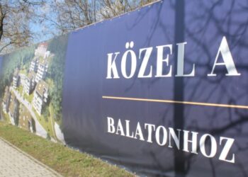 BALATON – Körbefalazzák a tavat