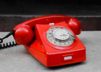 KEZDEMÉNYEZÉS – Ajánlom magamat társalkodónőnek