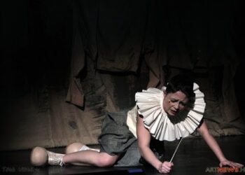 A MEZTELEN BOHÓC – Egyed Brigitta ma este a MÜPA előadásában