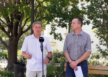 V-BUSZ RÉBUSZ – Ismét átverték Veszprém polgármesterét?