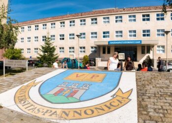 PANNON EGYETEM – Hibrid oktatásra készül az intézmény