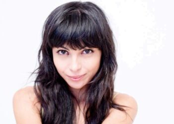 NYITOTTAK VAGYUNK – Tabudöntögető történetekkel bontják az előítéleteket