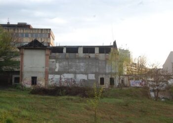 KÖZGYŰLÉS – Parkolóház lesz, látóhegyi aluljáró nem épül