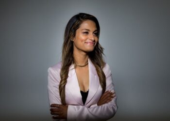 KÖNYV – Higgyetek bennünk