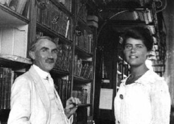 KÖNYVTÁROS VILÁGNAP – Ölelnénk, ha tehetnénk