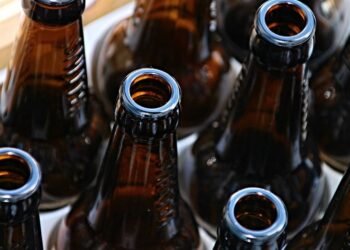 Újratölthető italos palackok a klímaváltozás ellen