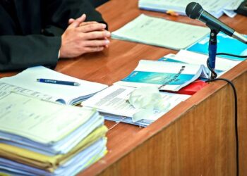 Korrupciófigyelő: Látványosan épül a háttérállam