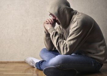 FELMÉRÉS: Elégedetlen magyar fiatalok