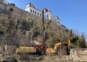 Érseki palota, toronydaru, e-bicaj