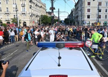 HÁROM NAP – Kata, rezsi, tüntetés