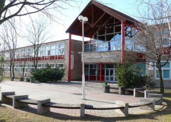 PEDAGÓGUSI ÁLLÁS – Aki keres, mit talál?