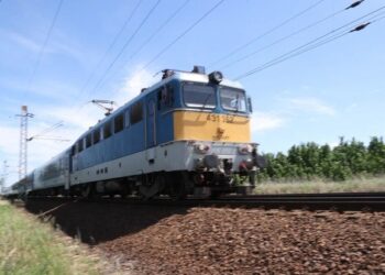 MÁV – A kistelepüléseken nem állnak meg a vonatok