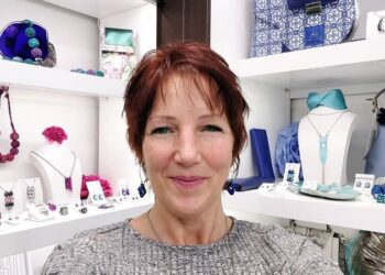 KÁPRÁZAT – Üvegcse, a harmónia szigete