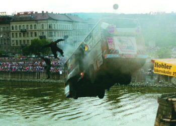 KASZKADŐRLEGENDA – Közönségtalálkozón Piroch Gáborral