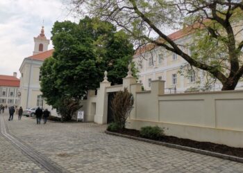 GIZELLA-NAPI SÉTA – Végre megnyílt a veszprémi vár!