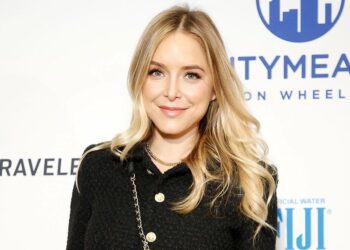 KÖNYV – A lájkok városa