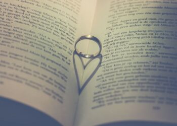 Fehérarany ékszerek: tények és tévhitek