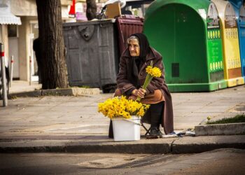 ÜZENET – Európa szegényei vagyunk