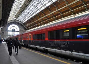 VASÚT – Lekapcsolva Nyugat-Európáról