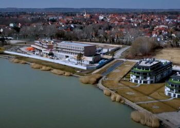 BALATONI ÉPÍTÉSZET – Amikor még nem rabolták le a Balatont