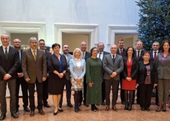 350 FORINTOS BUSZBÉRLET – Nem csak kisdiákoknak